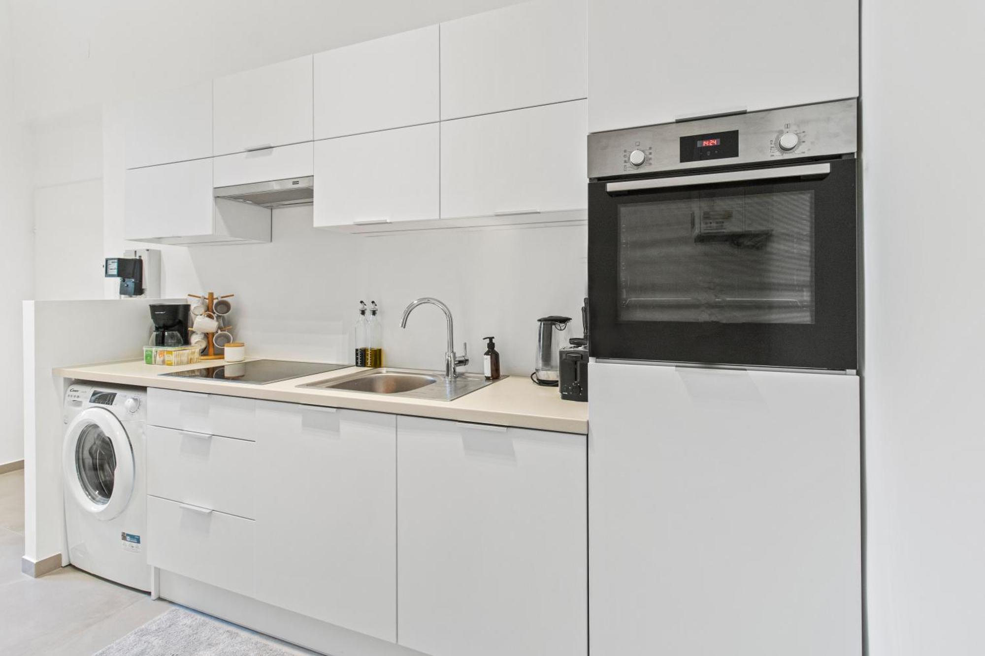 Balcony Apartment, 4 Min To U3 Zipperer Strasse Vienna Exterior photo