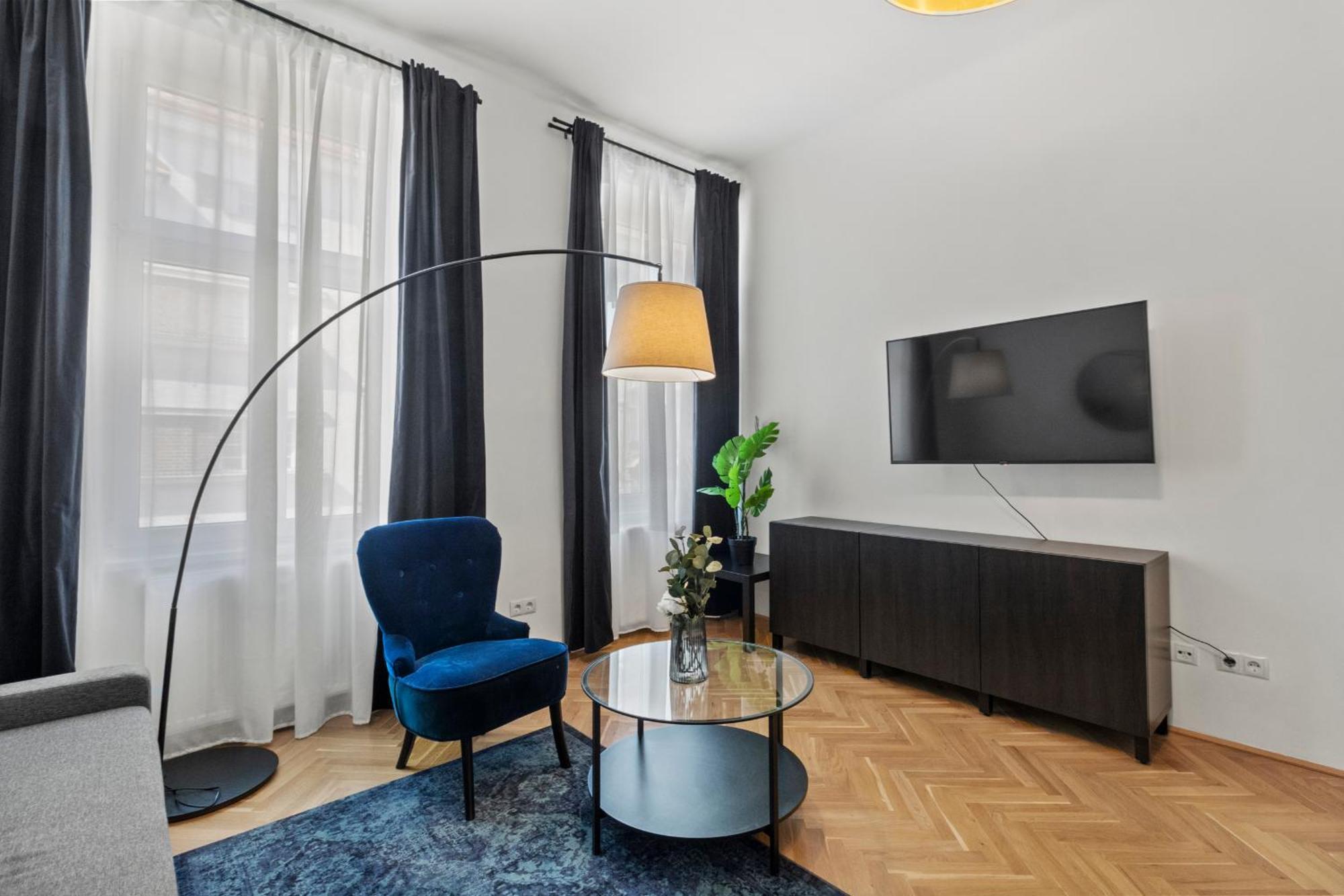 Balcony Apartment, 4 Min To U3 Zipperer Strasse Vienna Exterior photo