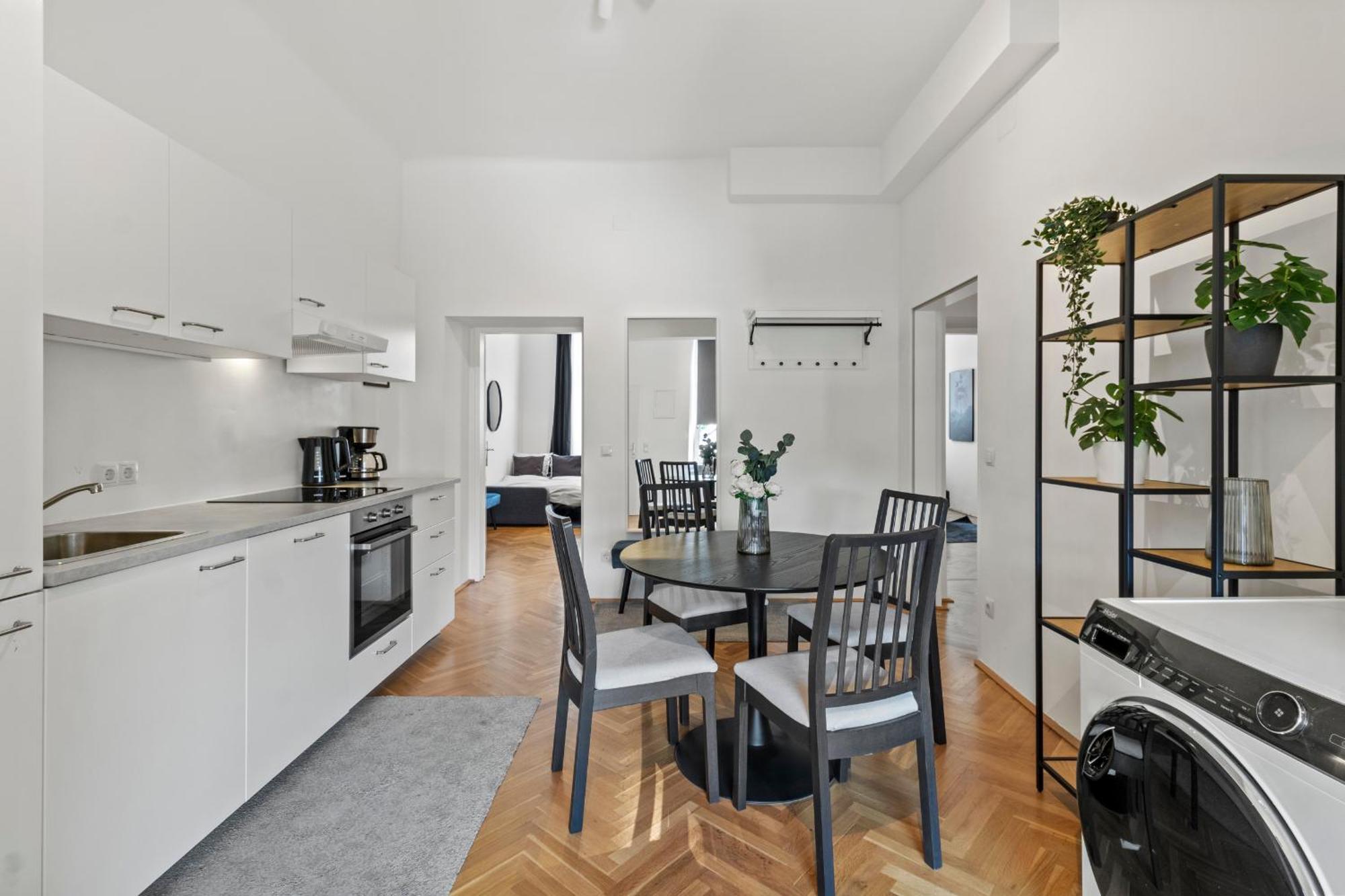 Balcony Apartment, 4 Min To U3 Zipperer Strasse Vienna Exterior photo