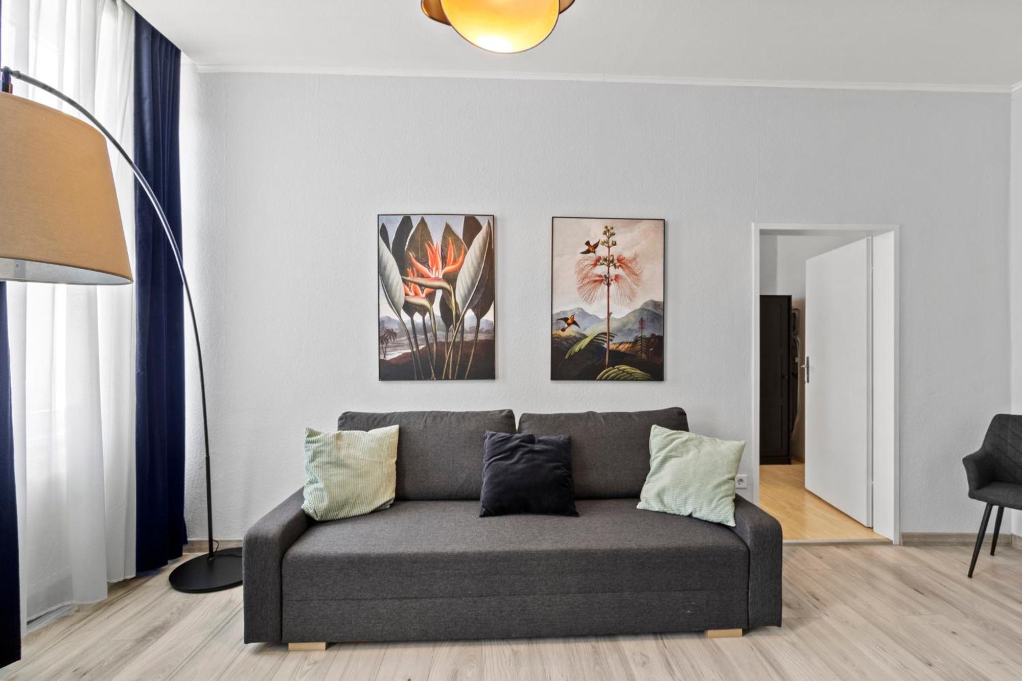Balcony Apartment, 4 Min To U3 Zipperer Strasse Vienna Exterior photo