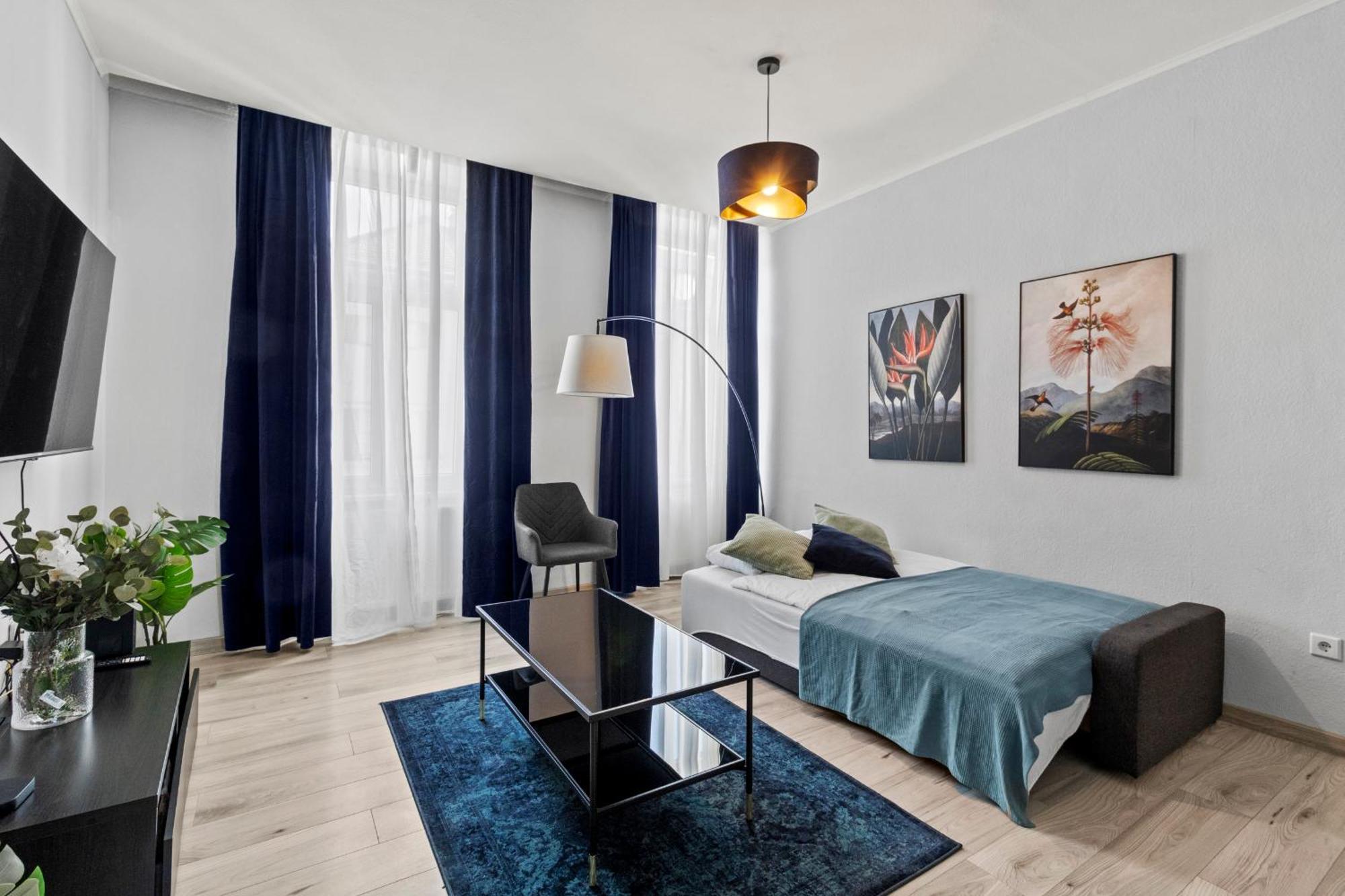 Balcony Apartment, 4 Min To U3 Zipperer Strasse Vienna Exterior photo
